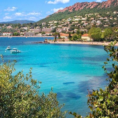 Studio 2 Neuf A 100M Des Plages Et De La Gare Saint-Raphaël Екстериор снимка